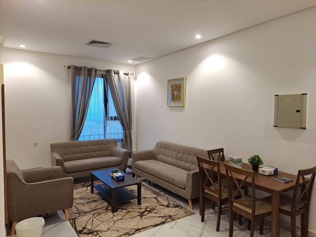 Golden Dahlia Fintas Aparthotel Kuwait City Luaran gambar