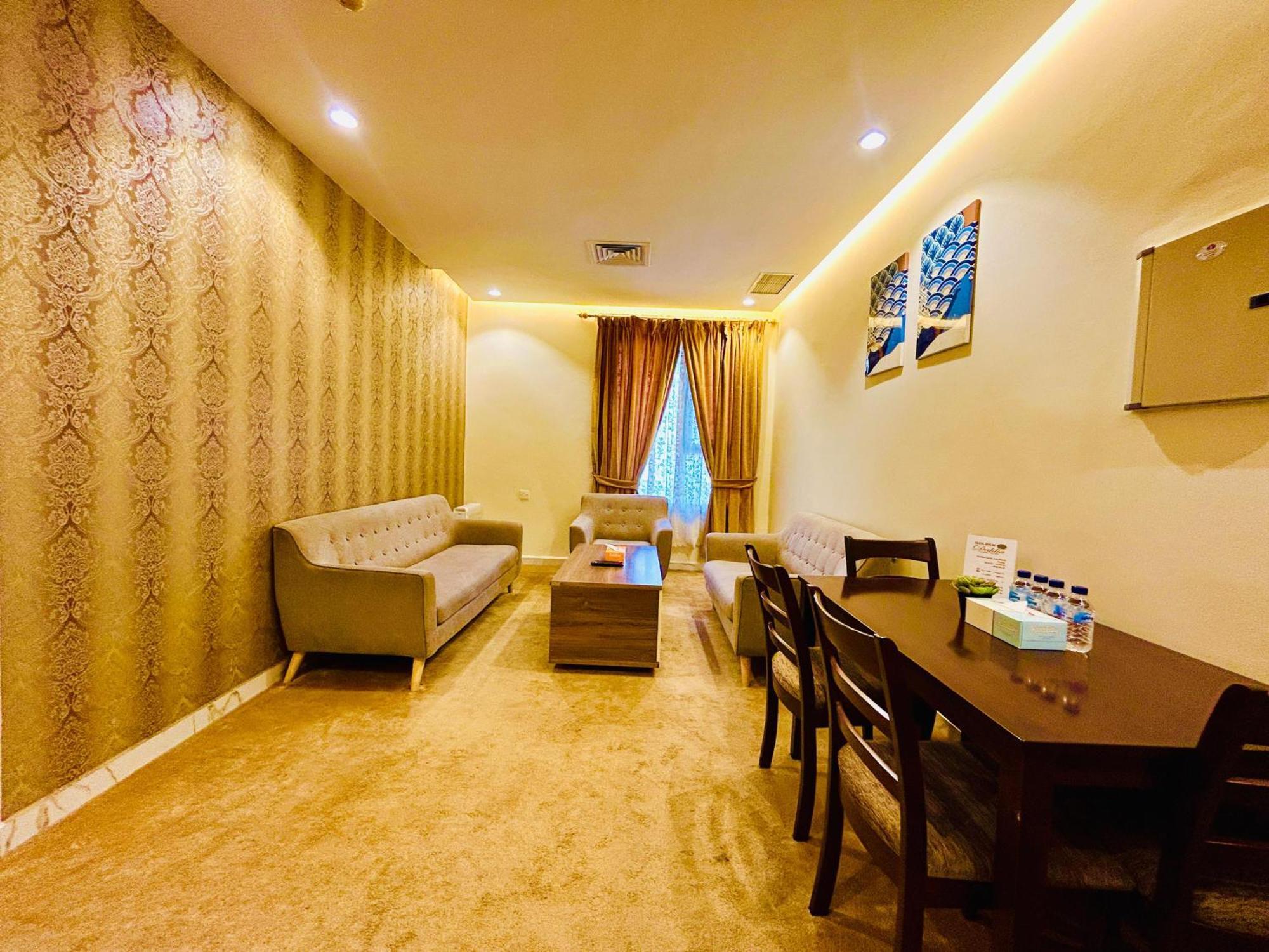 Golden Dahlia Fintas Aparthotel Kuwait City Luaran gambar